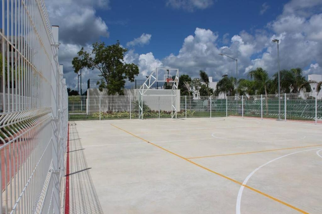 Casa Guerra En Maderos Residencial -Ideal Para Familias Cancún Exteriör bild